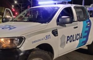 Accidente en el viaducto de calle Nación involucra a un sargento de la policía motorizada