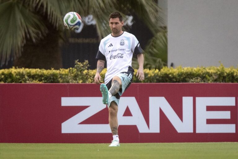Argentina se prepara sin Messi para enfrentar a Islandia en su último amistoso