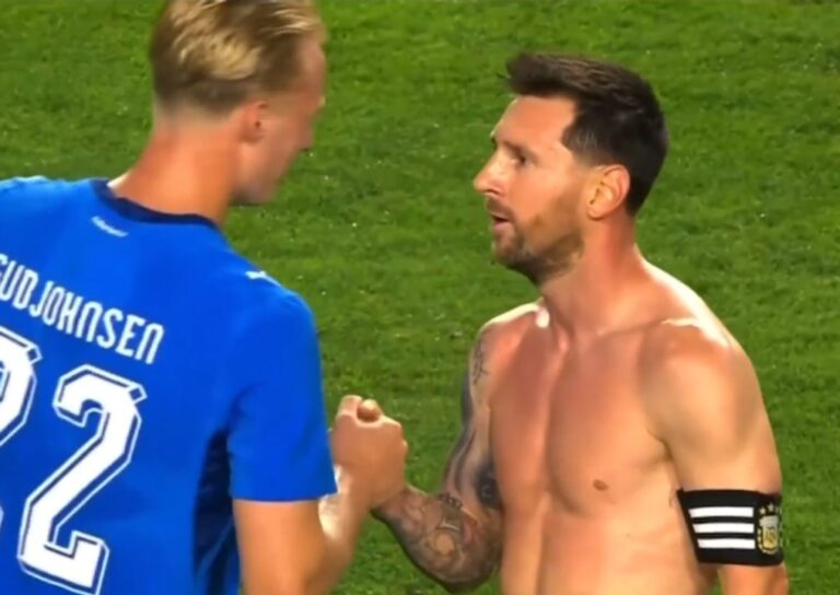 El emotivo reencuentro entre Messi y el hijo de Gudjohnsen tras el partido