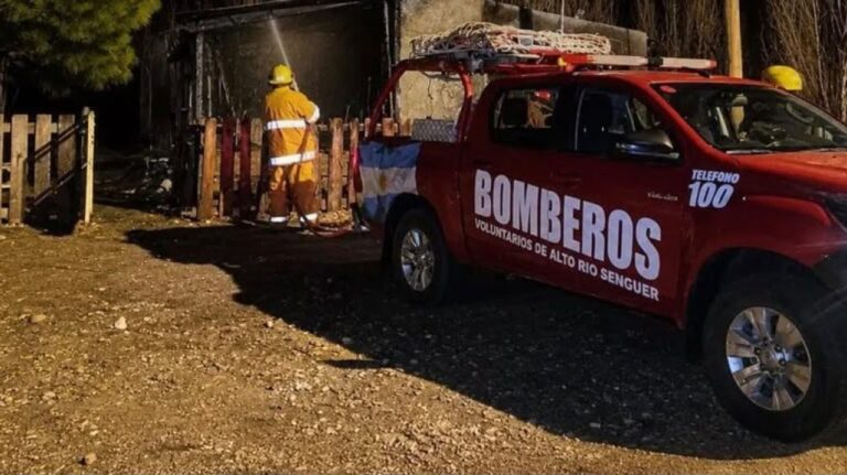 Investigan incendio intencional en casa de familiar de intendente en Chubut