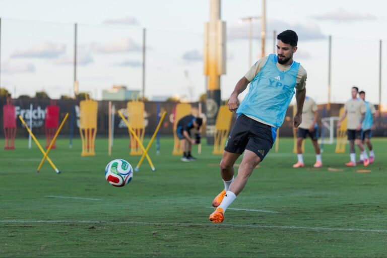 José Manuel López, emocionado por su debut como titular en la Selección Argentina