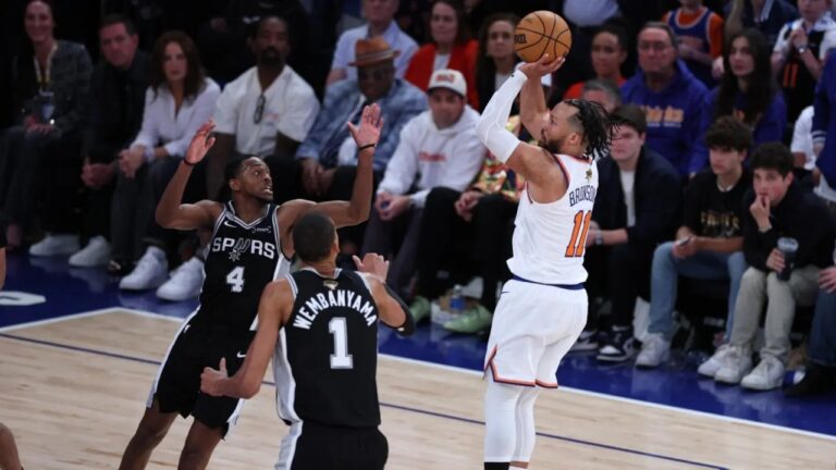 Los Knicks logran una remontada épica y se ponen al borde del título en la NBA