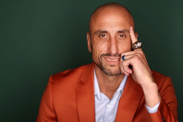 Manu Ginóbili lamenta la derrota histórica de los Spurs ante los Knicks
