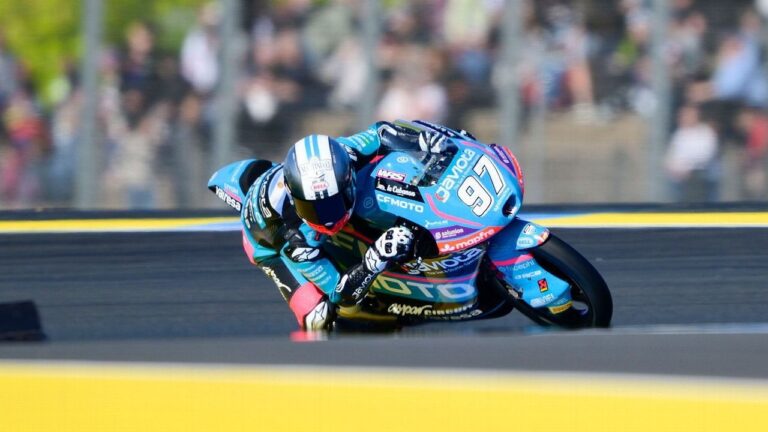 Marco Morelli se destaca y finaliza séptimo en Moto3 en Hungría
