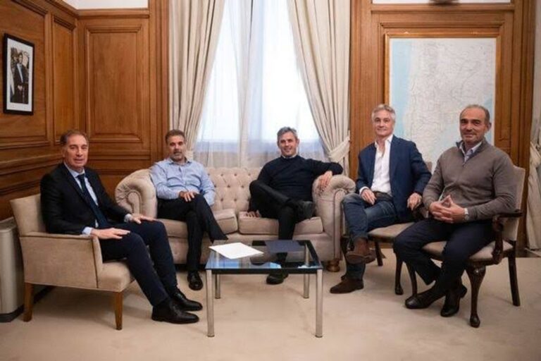 Avanza el diálogo entre LLA, PRO y UCR en Buenos Aires de cara a 2027