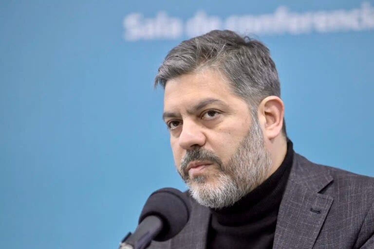 Bianco critica a Milei por su cambio de postura sobre Malvinas