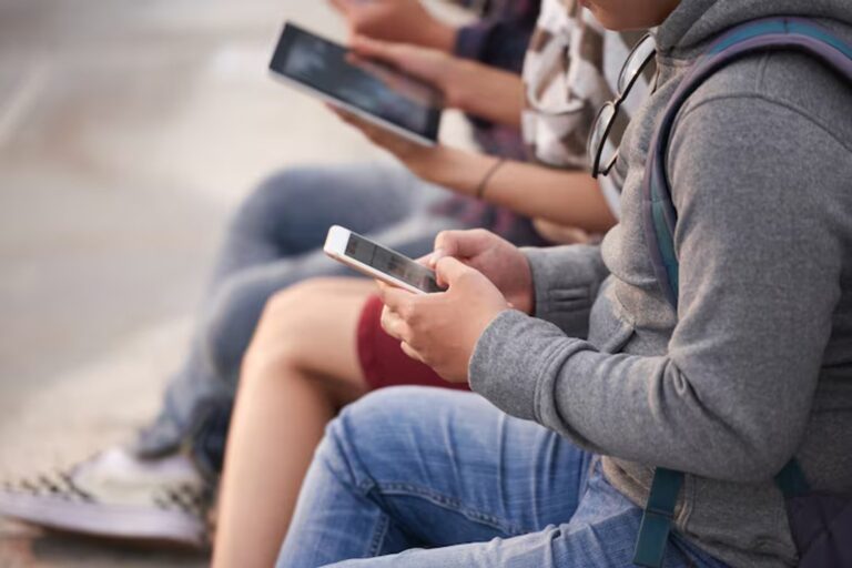 Catamarca exige a Meta limitar la adicción en redes sociales para menores