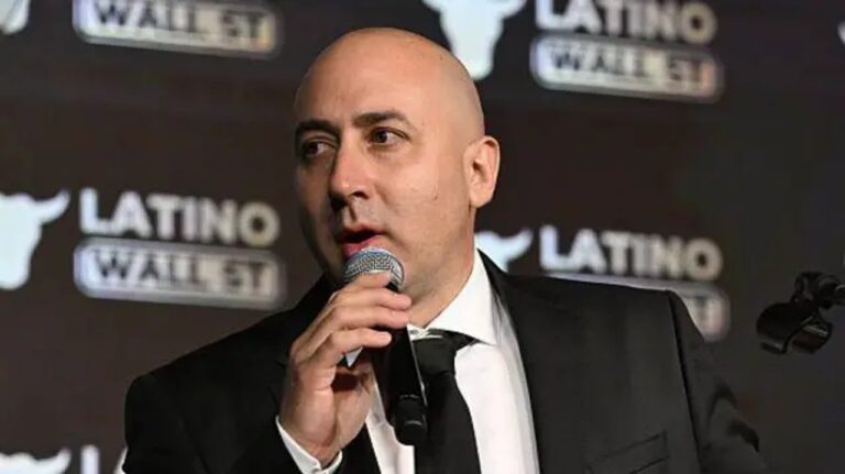 Cerimedo revela motivos detrás de la venta de su participación en La Derecha Diario
