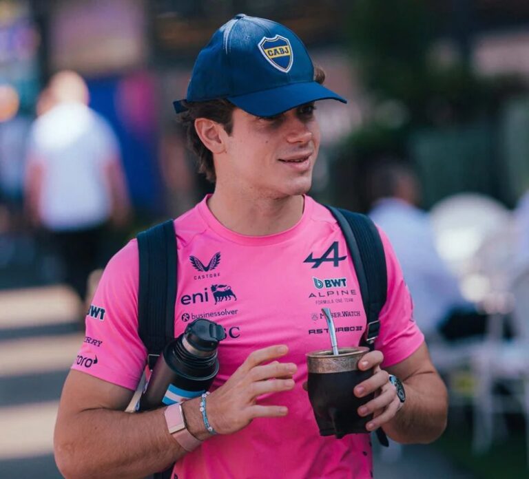 Colapinto celebra la Pole Position de Gasly en el GP de Italia