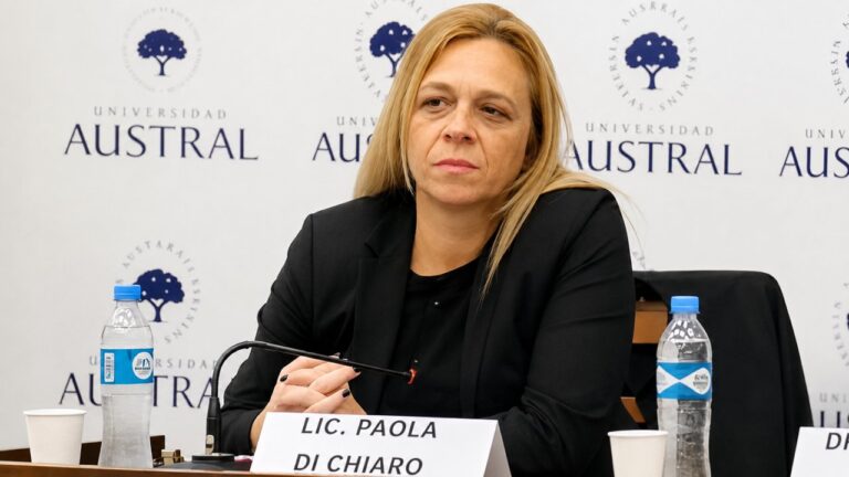 Controversia por programa de formación vinculado a la Embajada británica
