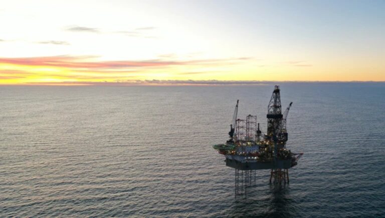 Denuncian que petrolera sancionada por Malvinas se beneficia del RIGI