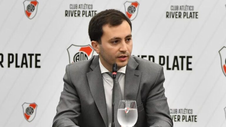 Di Carlo: «La AFA pertenece a los clubes, no a una sola persona»