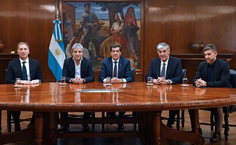 El Gobierno se reúne con gobernadores para fortalecer su agenda legislativa