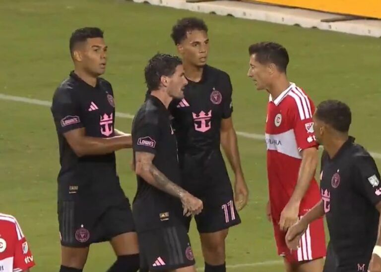 El curioso cruce entre de Paul y Lewandowski en la MLS
