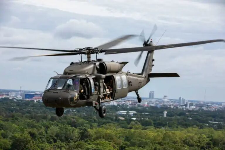 Estados Unidos vende cuatro helicópteros Black Hawk a Argentina por 140 millones de dólares