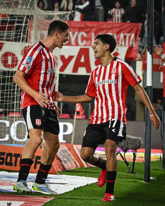 Estudiantes de La Plata se enfrenta a Corinthians en la ida de los cuartos de final de la Libertadores