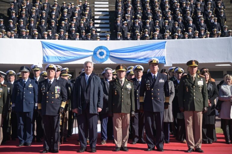 Funcionarios argentinos se dirigen a Tierra del Fuego para impulsar la Base Naval Integrada