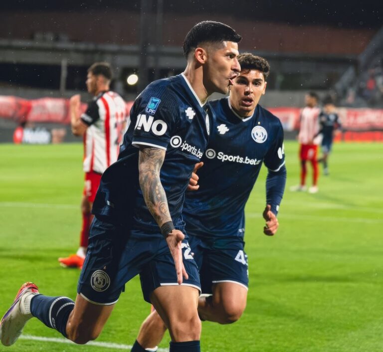 Independiente Rivadavia se afianza en la cima del torneo tras vencer a Barracas Central