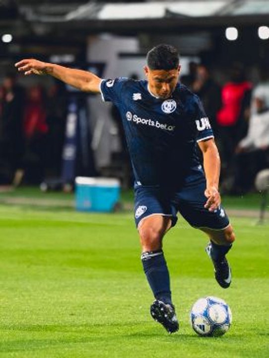 Independiente Rivadavia se impone a Barracas y acecha la cima del Clausura 2026