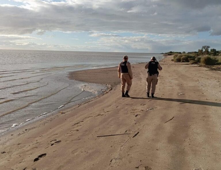 Intensifican la búsqueda de kayakistas desaparecidos en Santa Teresita