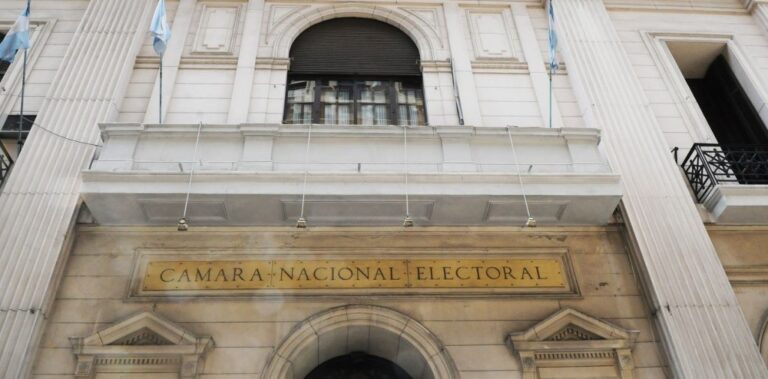 La CNE pide prudencia en la reforma electoral ante el debate legislativo