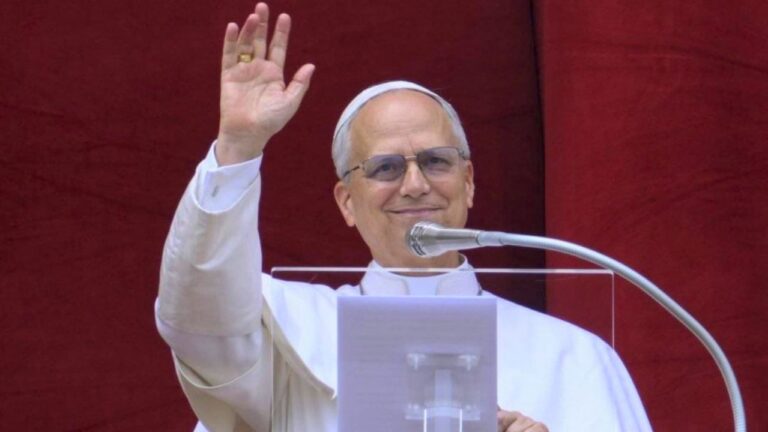 La Iglesia y el Gobierno celebran diálogo en preparación de la visita del Papa León XIV