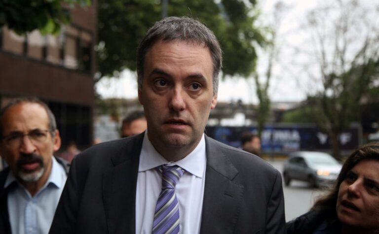 La Justicia aguarda respuestas sobre el patrimonio de Manuel Adorni