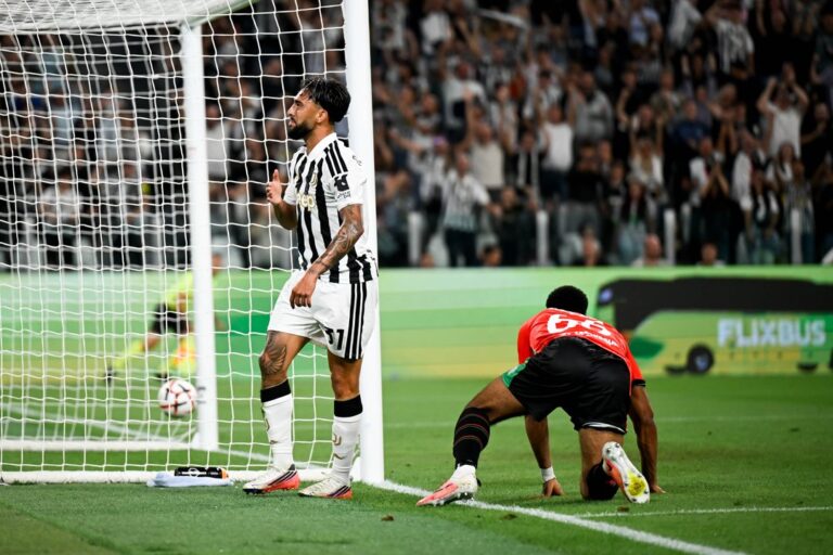 La Juventus arrasa al NEC en su debut en Europa con un 5-0