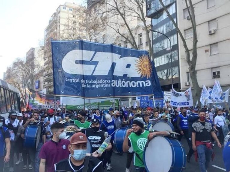 Las CTA rechazan el nuevo salario mínimo y exigen negociación inmediata