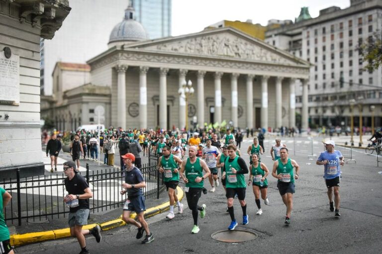 Más de 16 mil atletas de 64 naciones se preparan para la Maratón Internacional de Buenos Aires