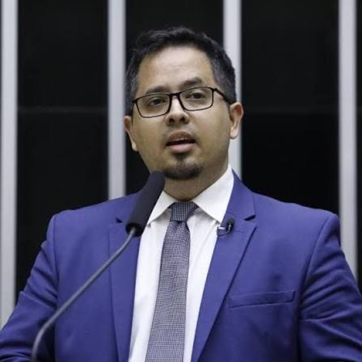 Milei y Malvinas: Un Anuncio Histórico Según el Diputado Pauli