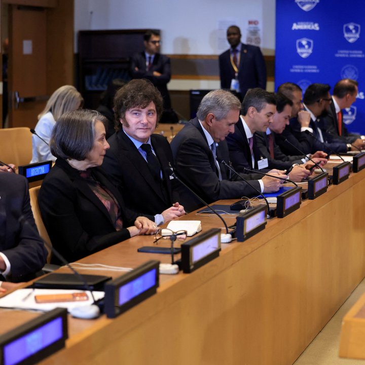 Milei y Trump se reúnen en el Escudo de las Américas: un fuerte apoyo del presidente estadounidense