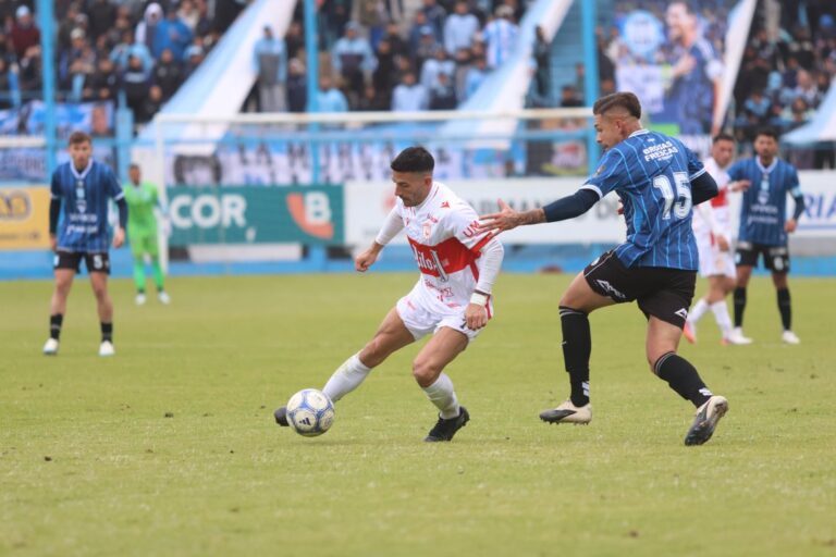 Morón se impone ante Racing de Córdoba y recupera la cima en la Primera Nacional 2026