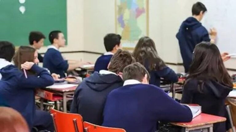 Morosidad escolar en Tucumán alcanza el 50% y costo de vida supera el millón de pesos