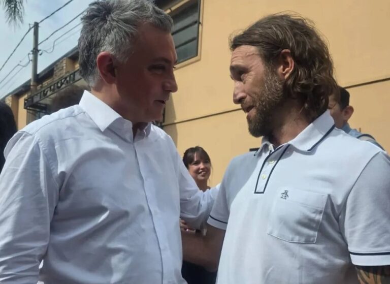 Oscar Ahumada deja La Libertad Avanza y desata críticas internas