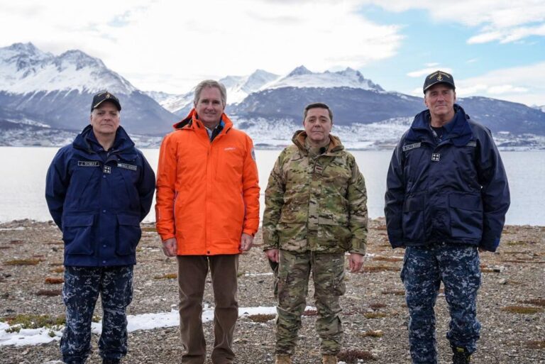 Quirno y Presti visitan Ushuaia para impulsar la Base Naval Integrada
