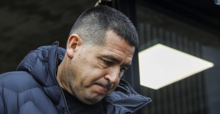 Riquelme responde al reclamo de Vélez: ‘Los partidos se ganan en la cancha’