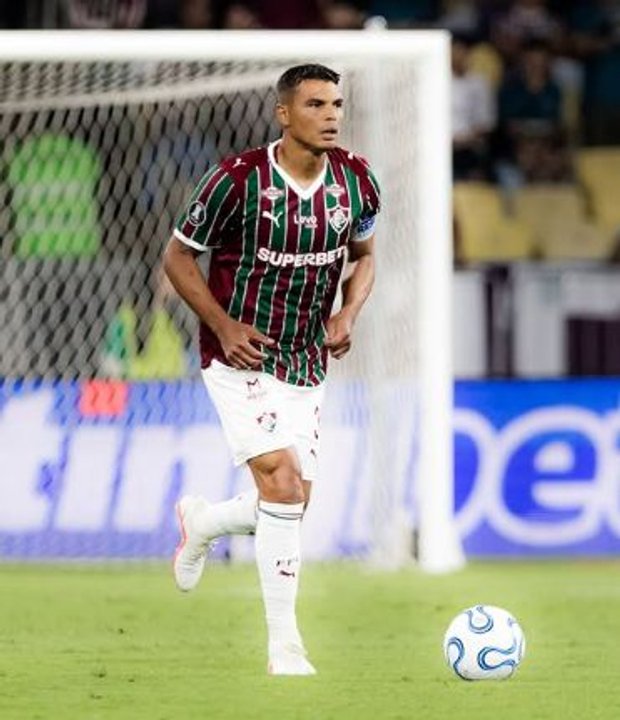 Thiago Silva critica a Ancelotti por su enfoque en el recambio generacional