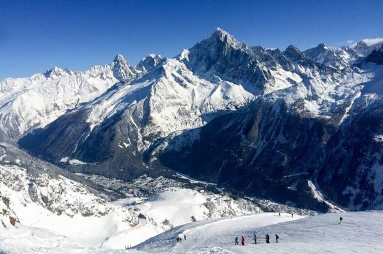 Tragedia en los Alpes: un montañista argentino fallece y otro resulta herido