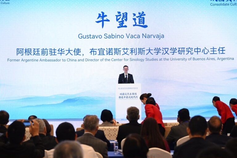 Vaca Narvaja: El ‘Momento Shenzhen’ como clave para un desarrollo compartido