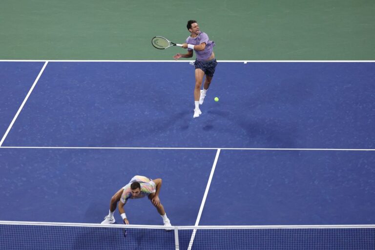 Zeballos y Granollers avanzan en el US Open tras vencer a González y Molteni