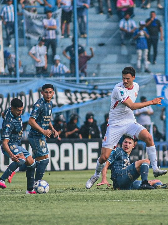Barracas Central se impone en el último suspiro y deja a River sin playoffs