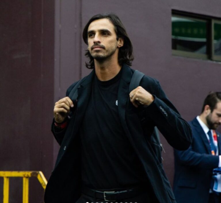 Bryan Ruiz seguirá al mando de la Selección de Costa Rica ante Argentina