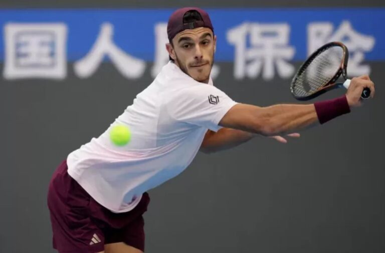 Cerúndolo se despide del Masters de Shanghái tras caer ante Mensik
