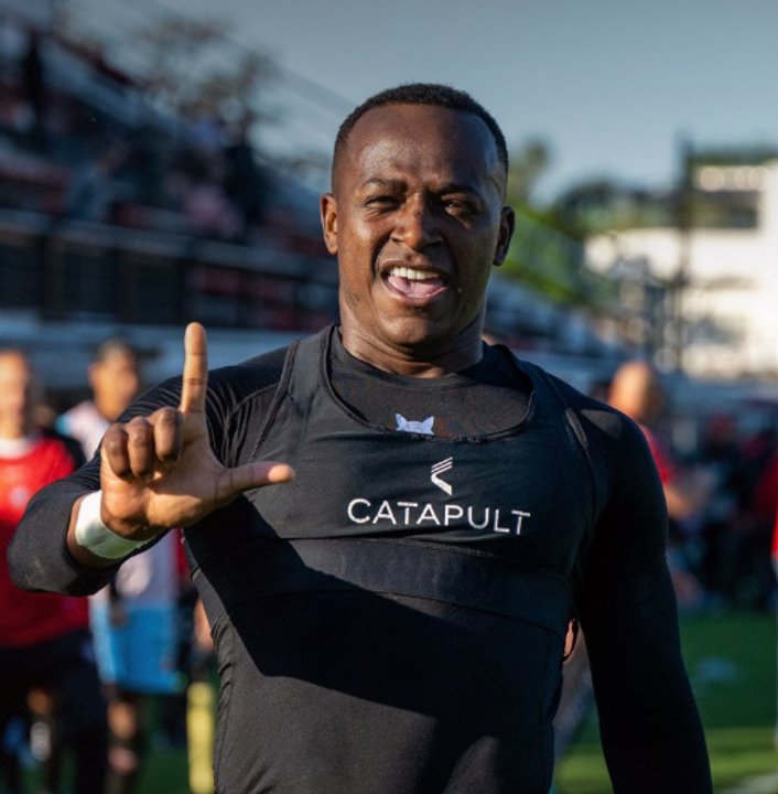 Chacarita se aferra a la permanencia con un triunfo agónico ante Patronato
