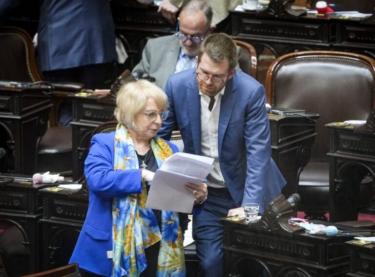 Diputados aprueba sistema de trazabilidad para medicamentos de alto riesgo