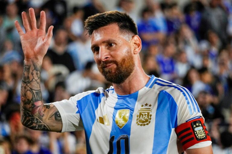 Fabio Santana cantará el himno argentino en la despedida de Messi
