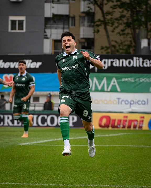 Ferro se impone ante Racing de Córdoba y se acerca a la final de la Primera Nacional