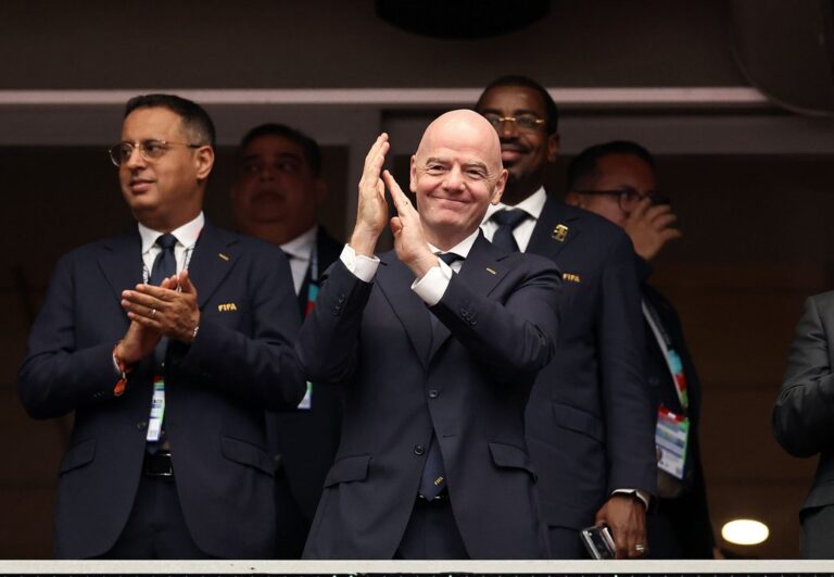 Gianni Infantino se disculpa por el fallido proyecto FIFA Forward Enterprise