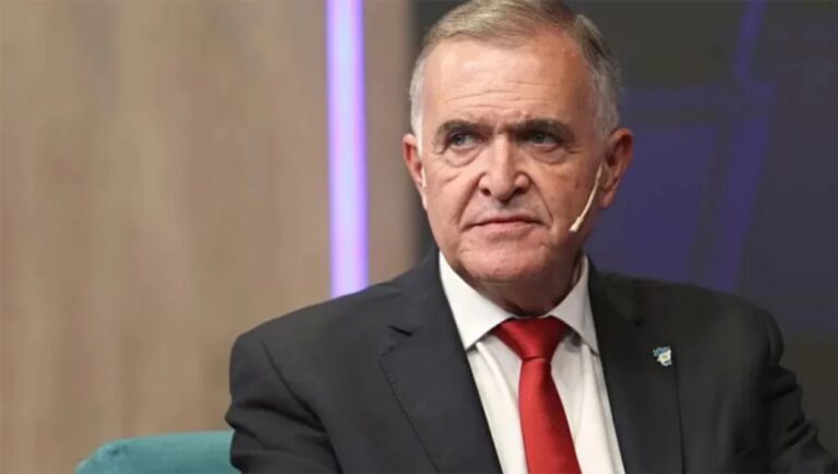 La reelección de Jaldo en la mira: cuestionan el artículo 90 de la Constitución tucumana